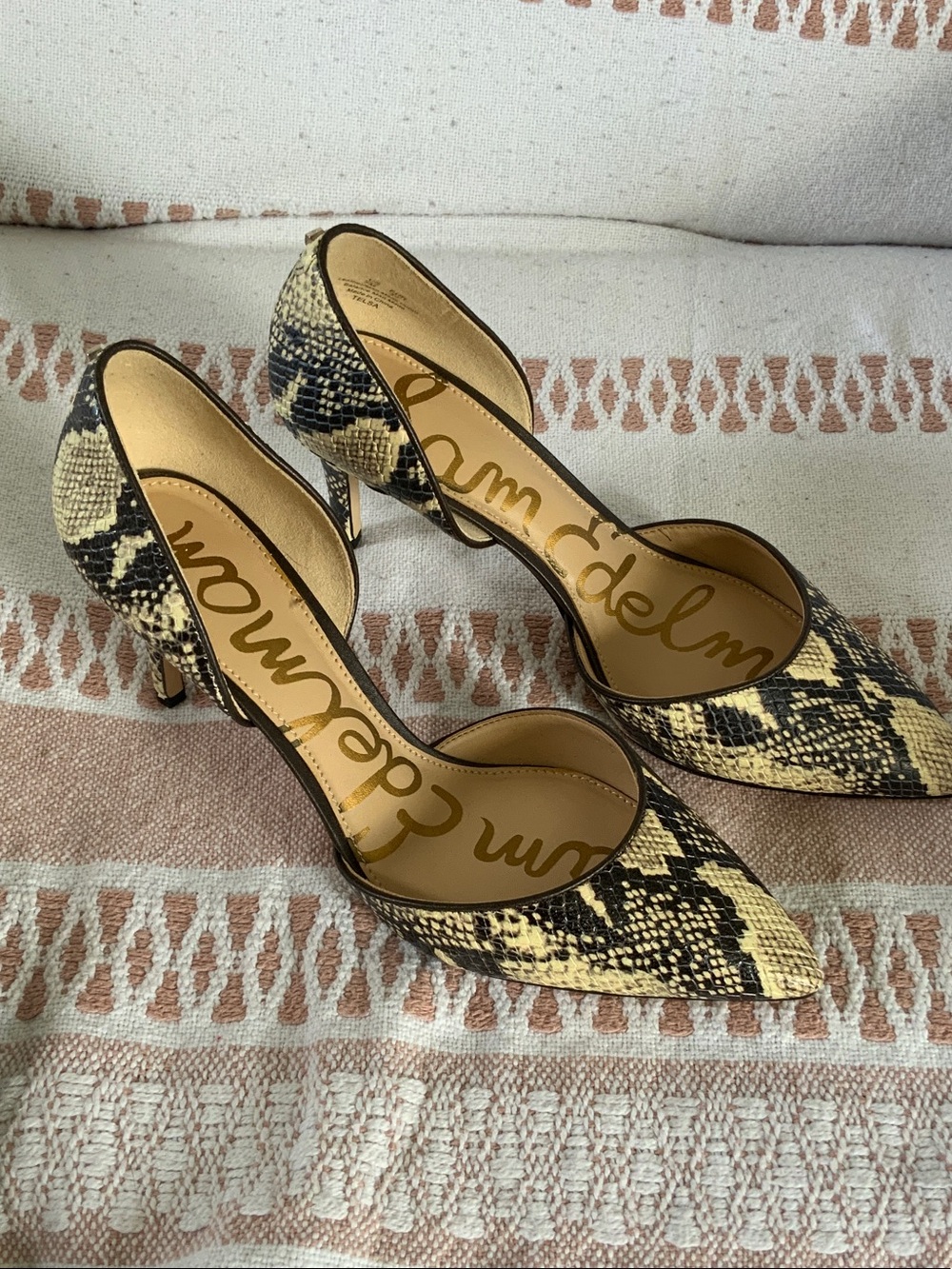 Sam Edelman Yellow and Black Snake-Print Pointed Pumps